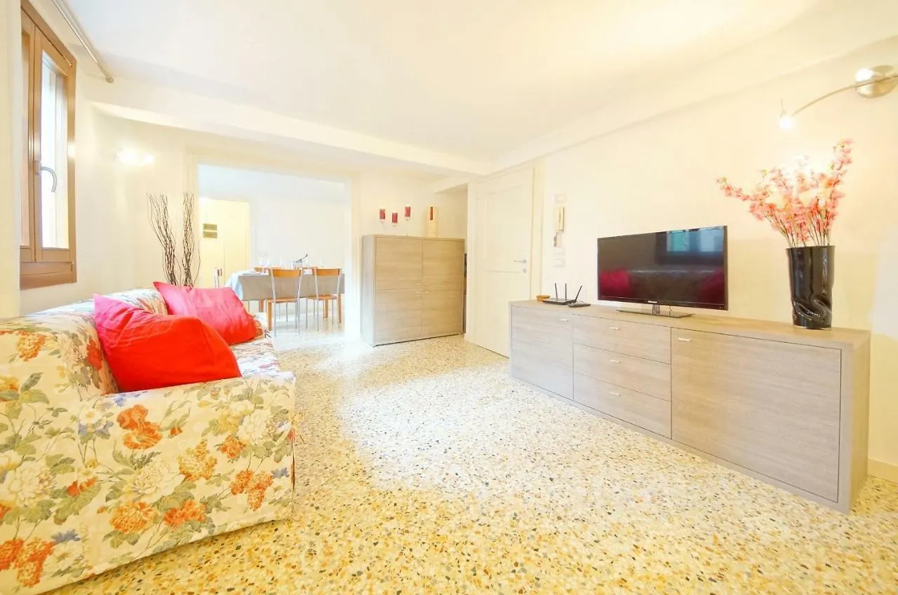 Sant'Aponal Apartment Rialto البندقية