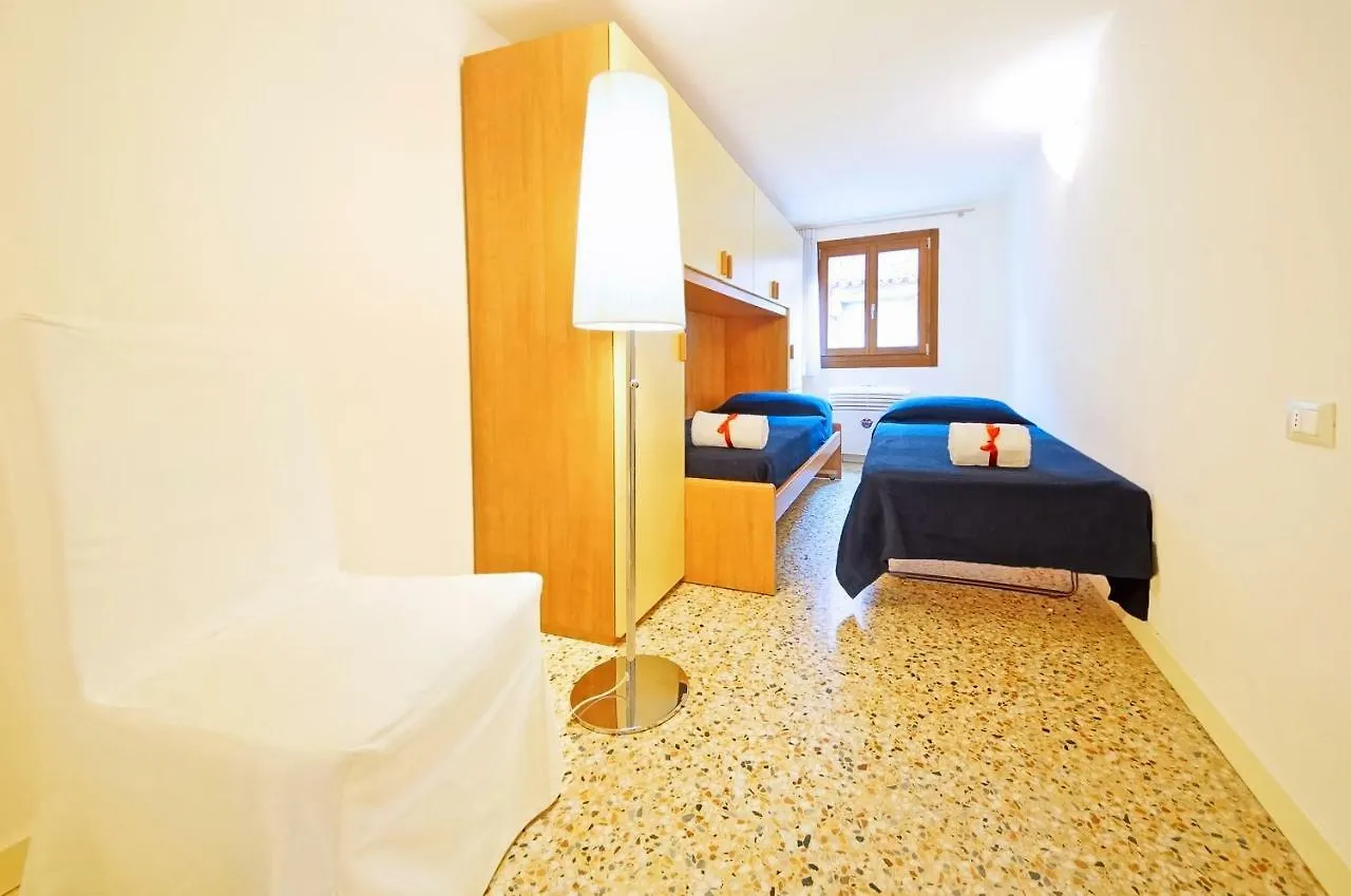 ונציה Sant'Aponal Apartment Rialto